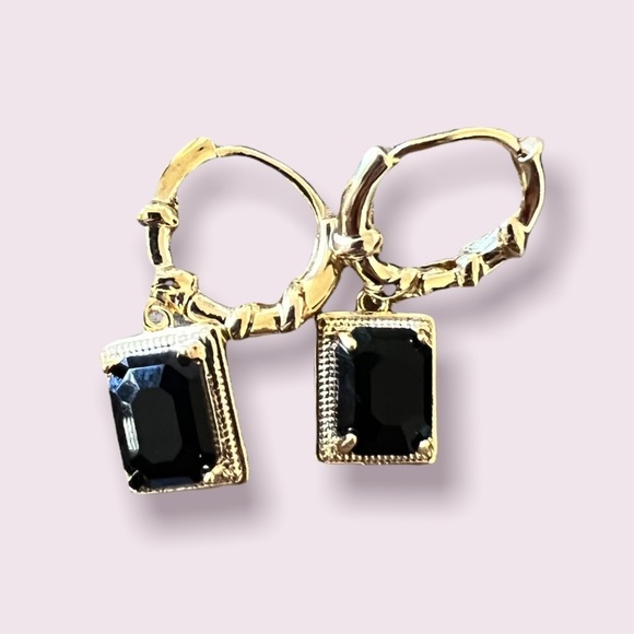💎 PRICE🔻French black Rectangle Stone gold Earrings dangling - Picture 2 of 5
